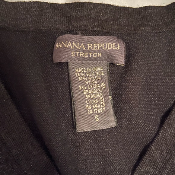 LIKE NEW! Banana Republic Sweatervest - Picture 2 of 2